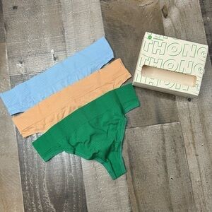 NWT Aerie Seamless Thong Panties